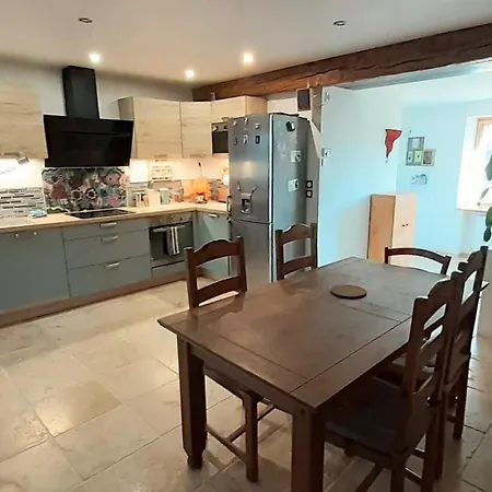 Maison De Rue Avec Grande Terrasse *